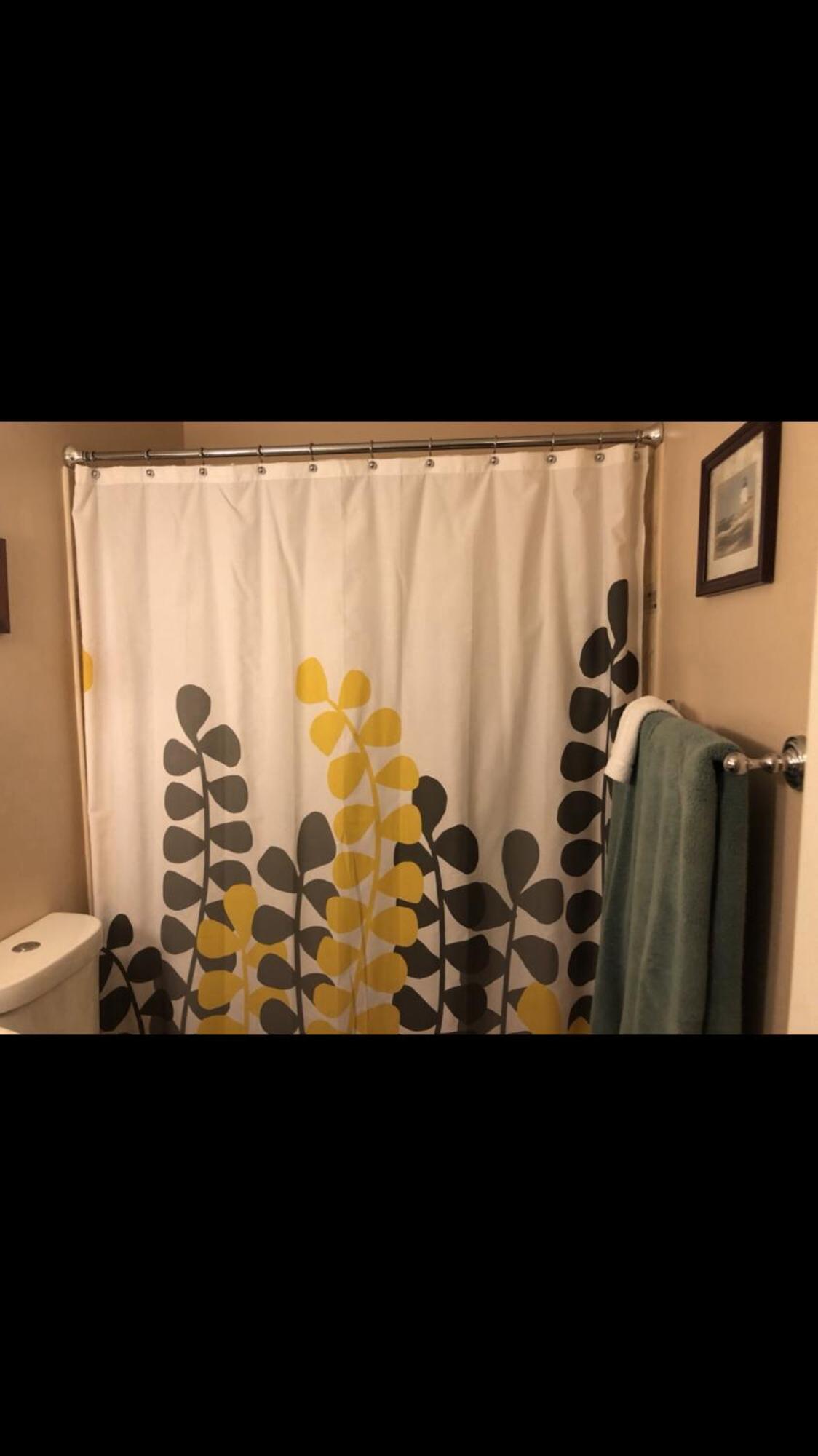 Cozy Suburban Retreat Homestay Germantown