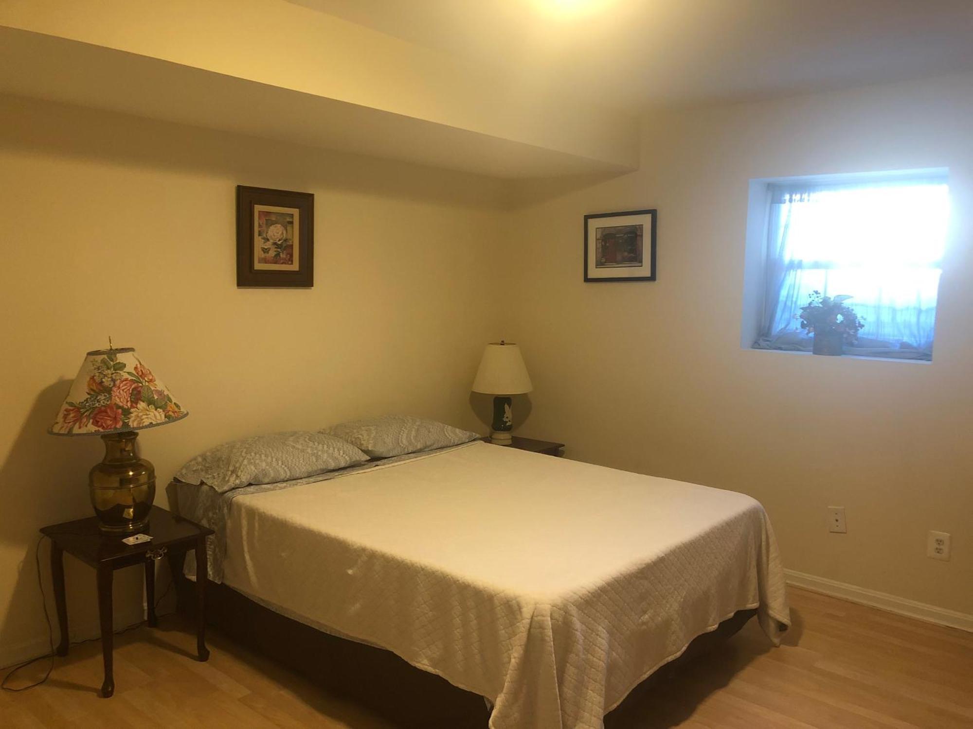 Cozy Suburban Retreat * Germantown